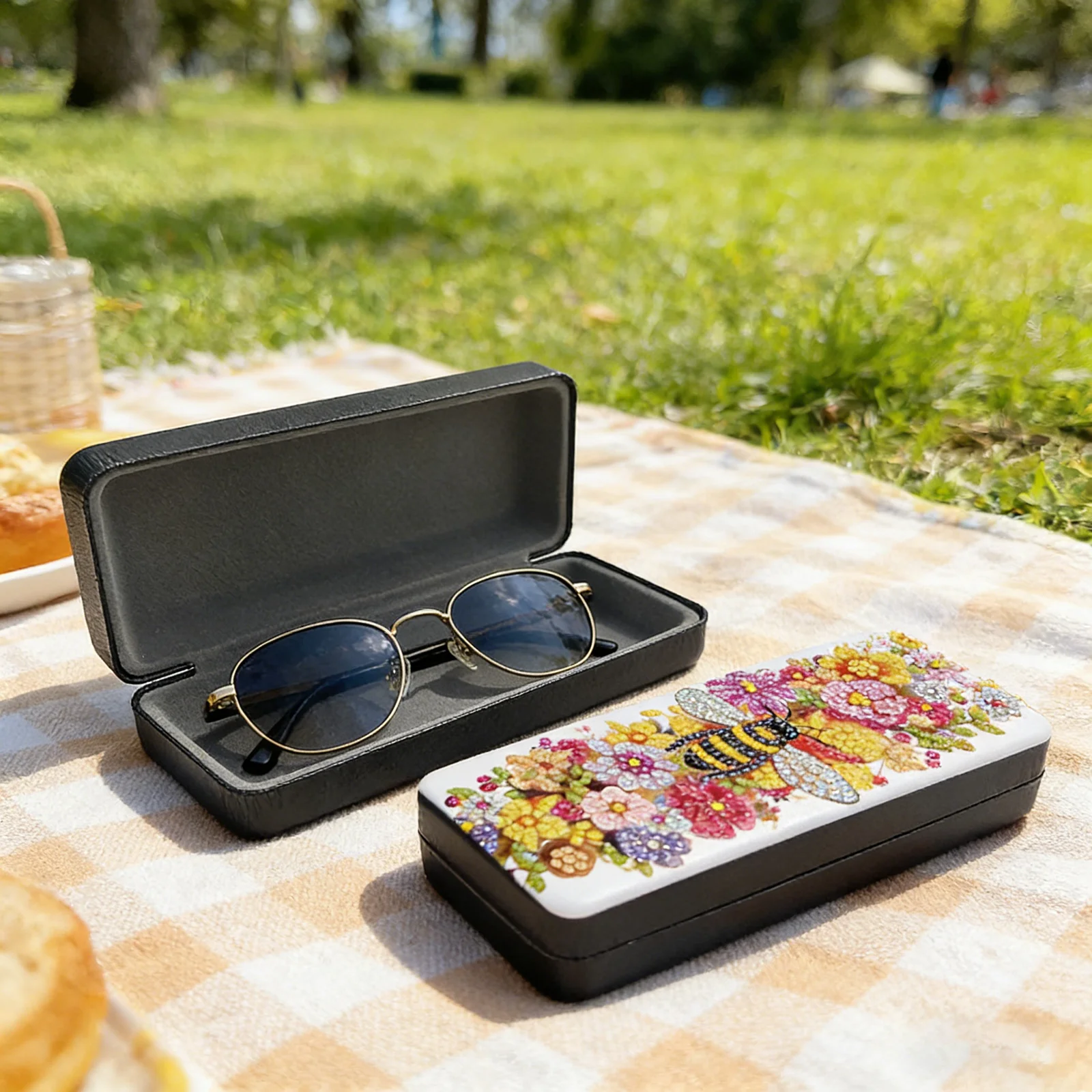 

Новинка 2026: Футляр для очков с алмазной вышивкой и стразами, серия «Животные: Бабочки», с узором в виде черепа, для творчества взрослых