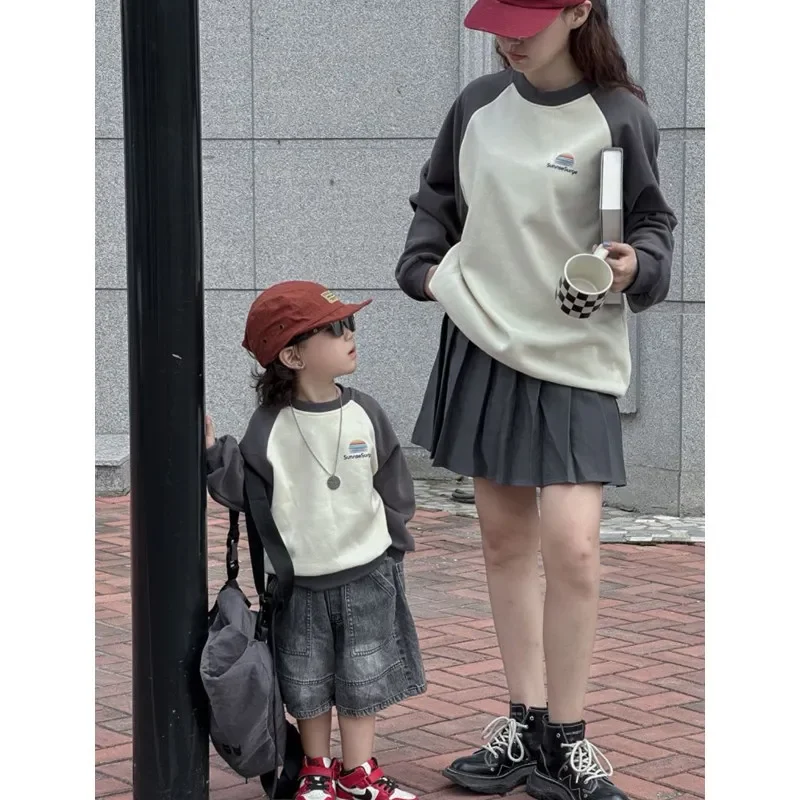 2024 Mom and Son Daughter Matching Crewneck Sweatshirts for Family Father Girl Boy Warm Clothes Fashion Parent-Child Pullover