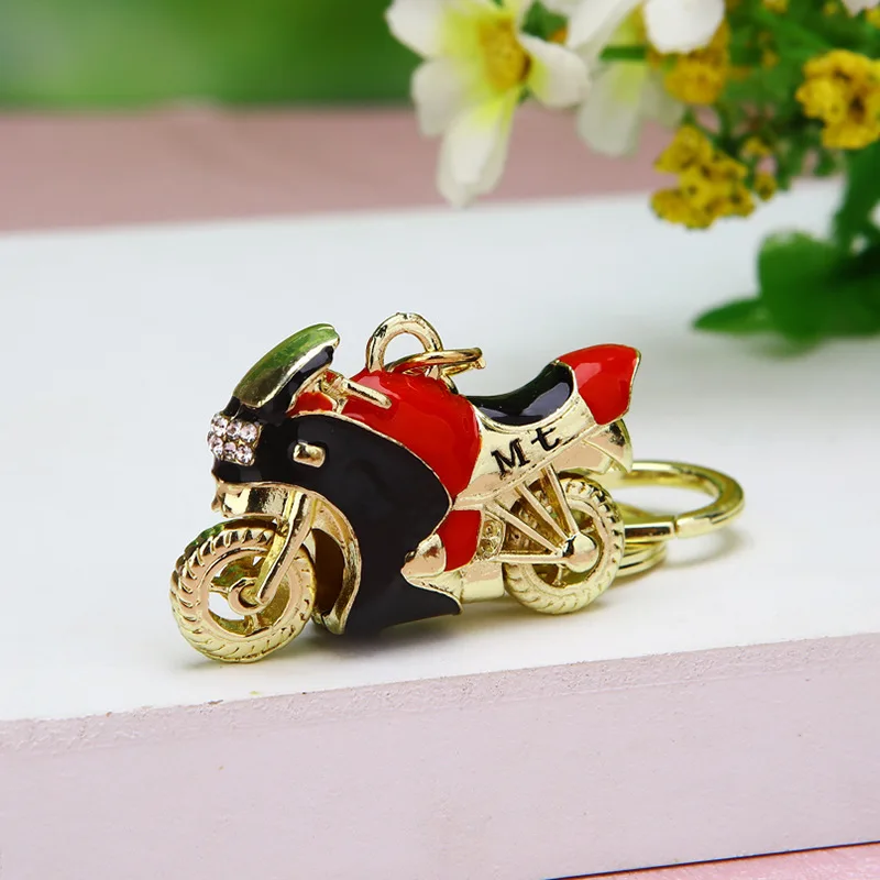 Motorcycle Pendants KeyChain New model Car Key Holder color metal Bag Charm Accessories 3D Crafts Key Chain