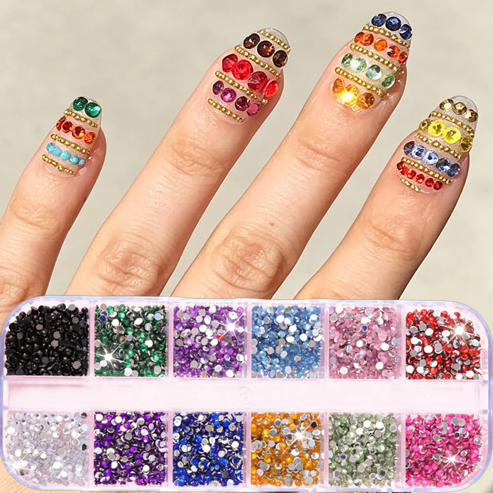 12 Gitter bunte gemischte Glitzer-Nagel-Strasssteine, glitzernde 2 mm Mini-Acryl-Diamanten mit flacher Rückseite, rosa/klar/grüne Edelsteine, Maniküre-Teile