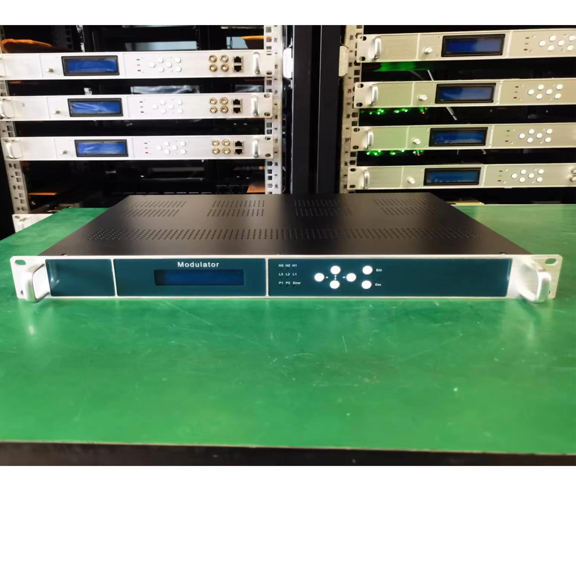 

8 12 16 24-channel IP to RF Modulator DVB-T ATSC ISDBT DVB-C DTMB Modulator ASI to RF CATV front-end equipment HLS/SRT/RTSP/UDP