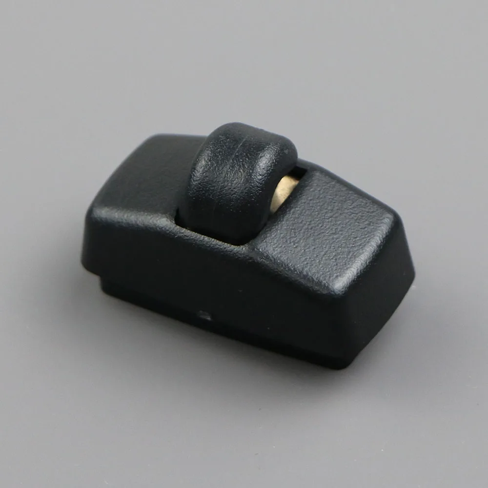 

1pcs Black Sun Visor Clip Holder 3B0857561B For VW Jetta 99-14 Passat 98-05 Beetle 98-10 Golf 00-14 Octavia Superb 3B0 857 561B