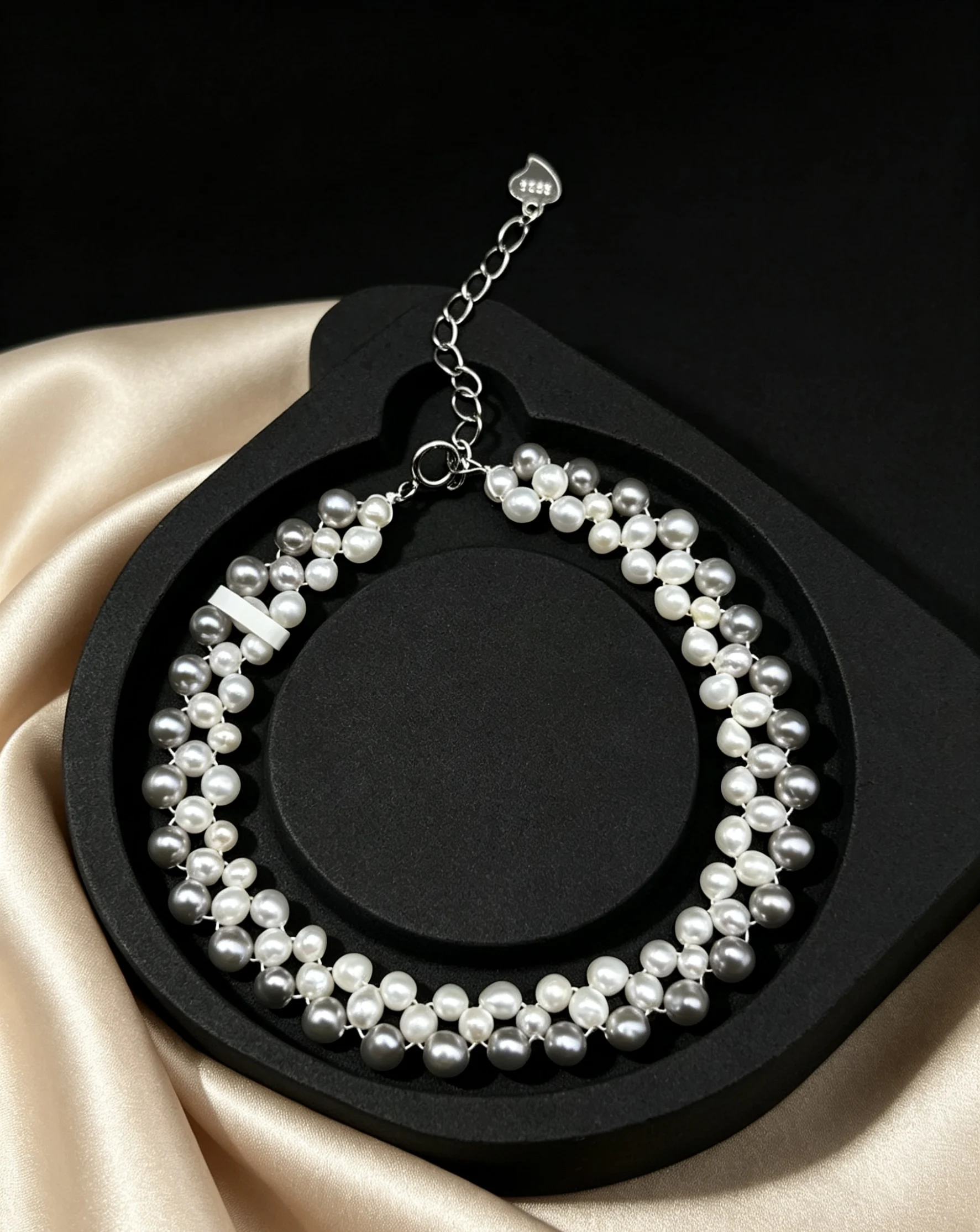 

Dainty Gradient Grey Pearl Bracelet Everyday Elegant Wear