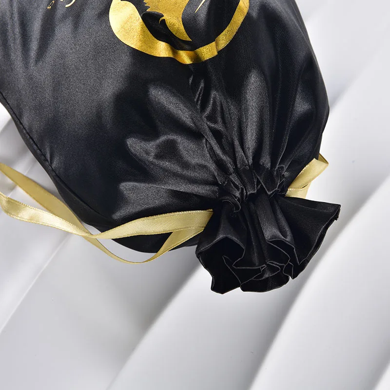 20 قطعة شعار مخصص أسود الحرير الساتان الرباط حقيبة ماكياج الأحذية الملابس عذراء وصلات شعر الباروكات أكياس التعبئة والتغليف تخزين المنزل