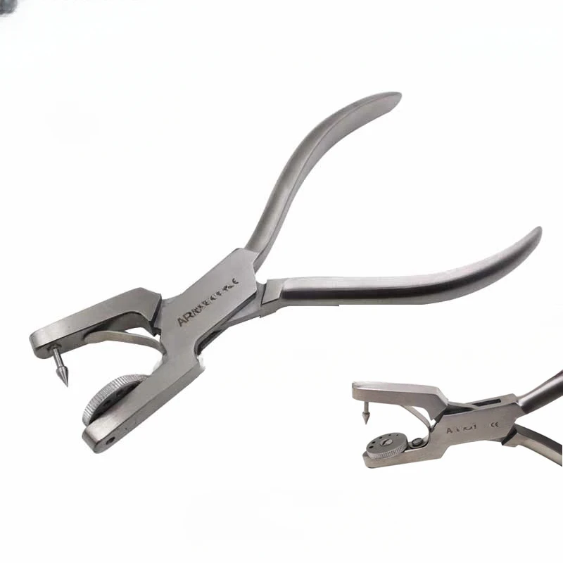 

Special pliers for rubber stamp punching machine for oral correction