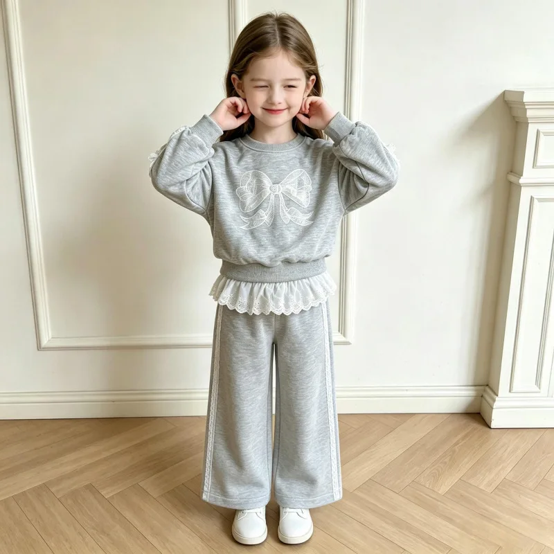 2026 Neue Herbst-Babykleidung für Mädchen, Kinder-Sweatshirt mit Schleife + Hosen mit Spitzen-Patchwork, 2-teiliger Anzug, modische Trainingsanzüge für Kinder – Detail 5