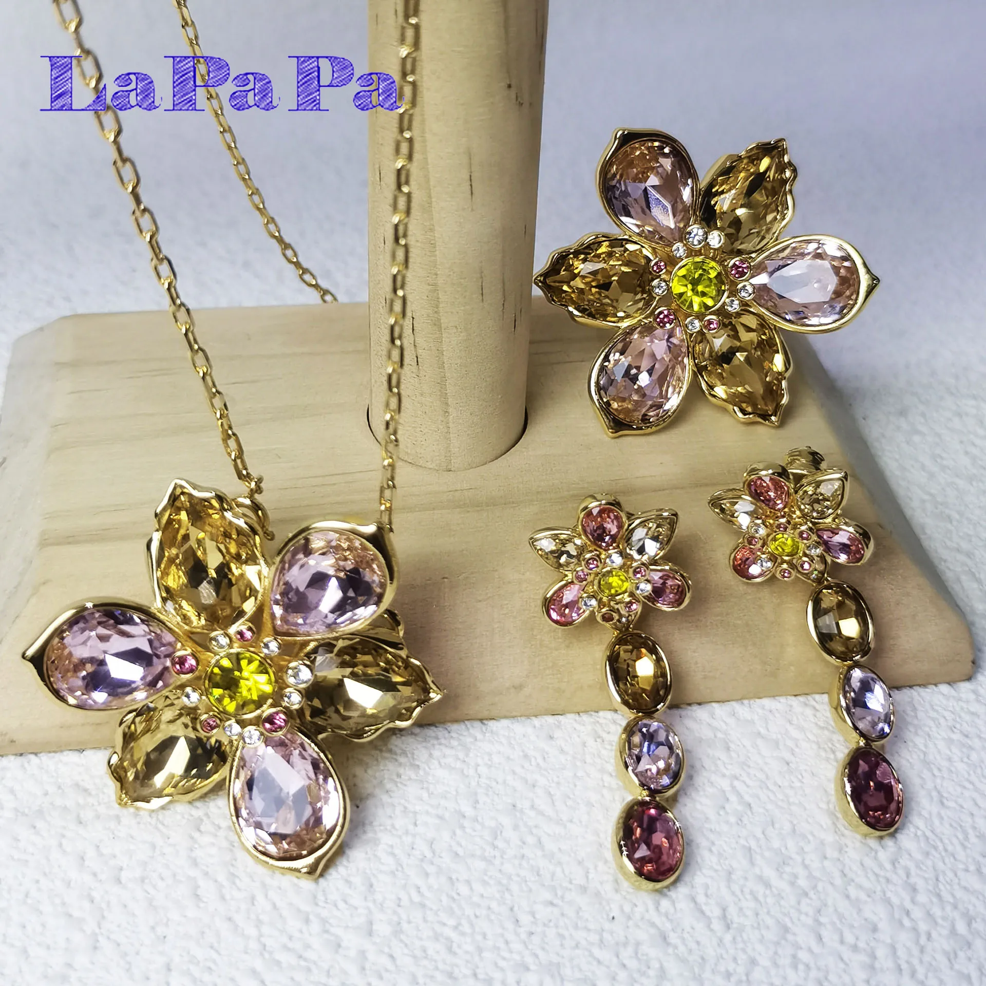 

Luxury Pink Crystal Flower Collection Necklace Earring Bracelet Ring Fashion Stainless Steel for Women Jewelry Set Romantic Gift