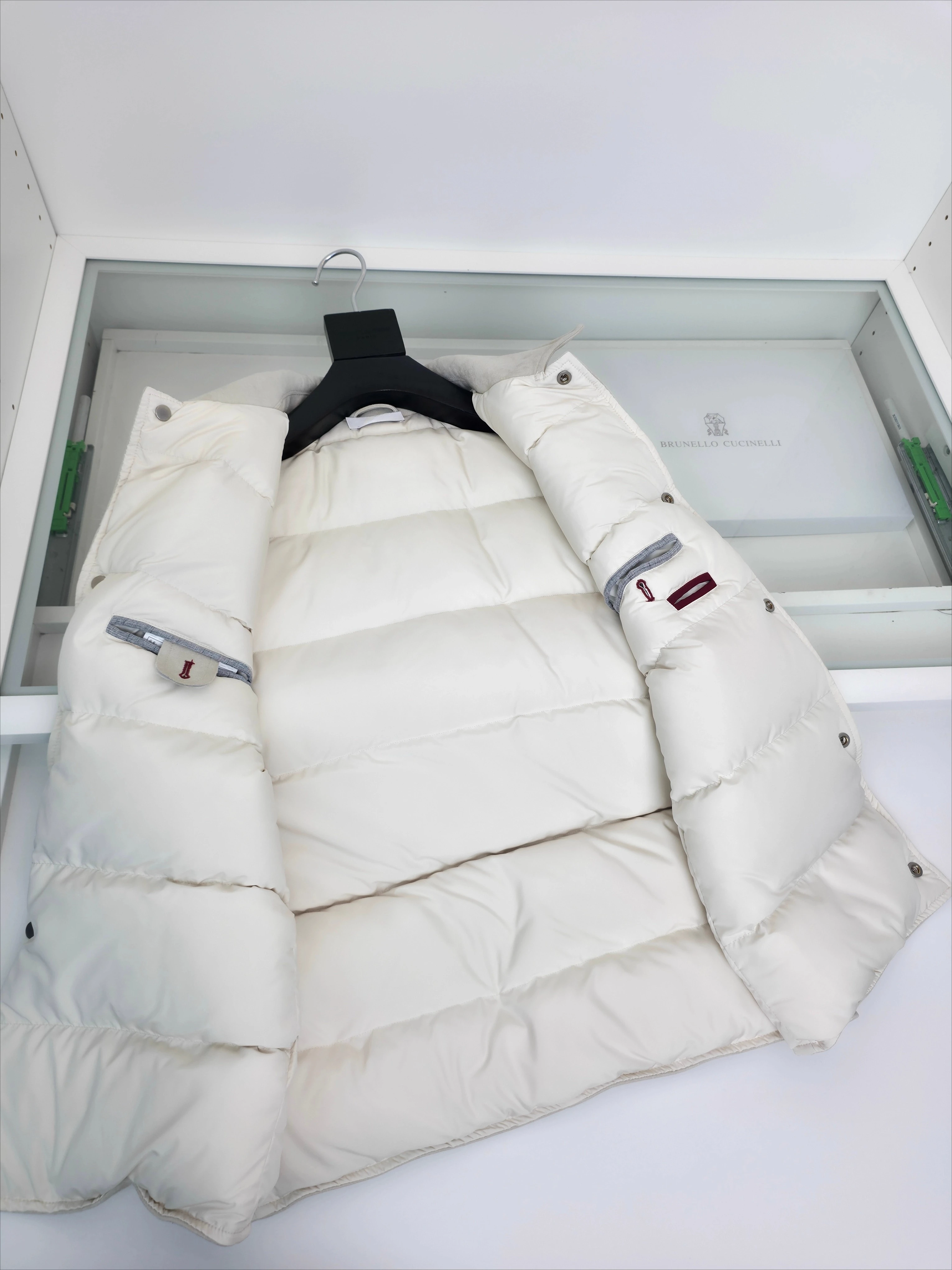 

BC Slim-fit Business Simple Casual Vest Down Jacket