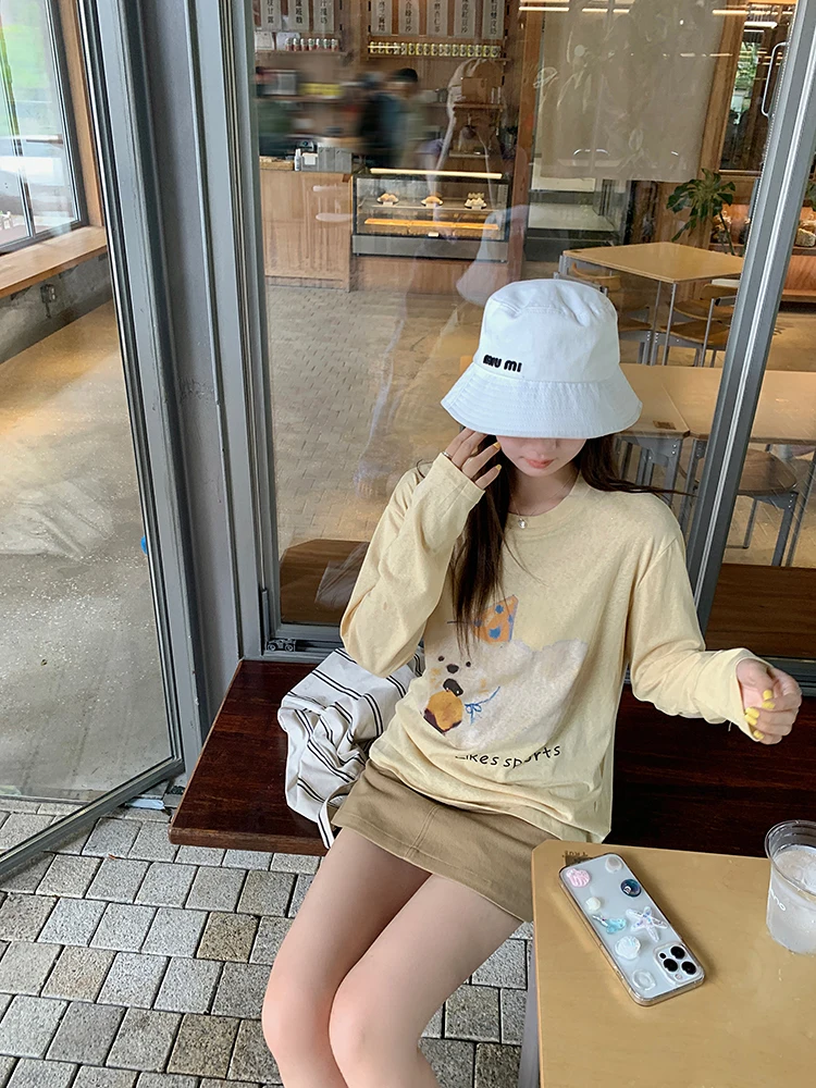 

Long Sleeved T Shirt Girl Woman Womens Autumn Tapered Cuff Streamline Silhouette Minimalist School Style Artistic Texture Clean