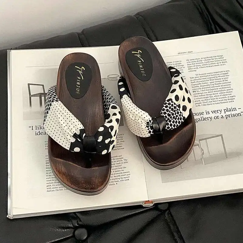 

Summer Floral Printing Slippers Women Bohemian Satin Strap Platform Wedge Flip Flops Outdoor Thick Bottom Beach Shoes