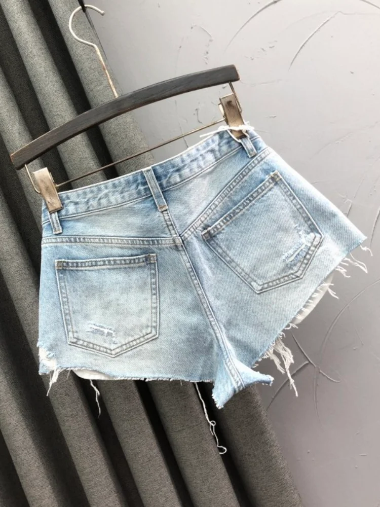 Leisure Ladies Low Waist Pockets Female Comfortable Mixed Color Wide-Leg Shorts Fashion Ladies Button A-Line Short Trousers