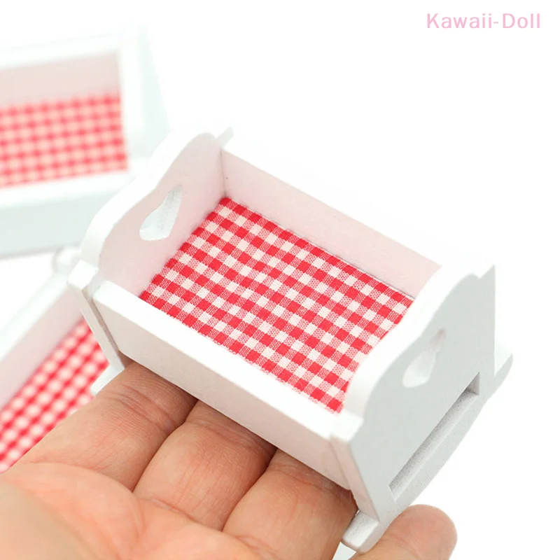 Letto per bambini in legno in miniatura Mobili Modello Letto Culla per asilo nido Culla per bambini 1:12 Decorazioni per casa delle bambole Accessori per casa delle bambole giocattolo