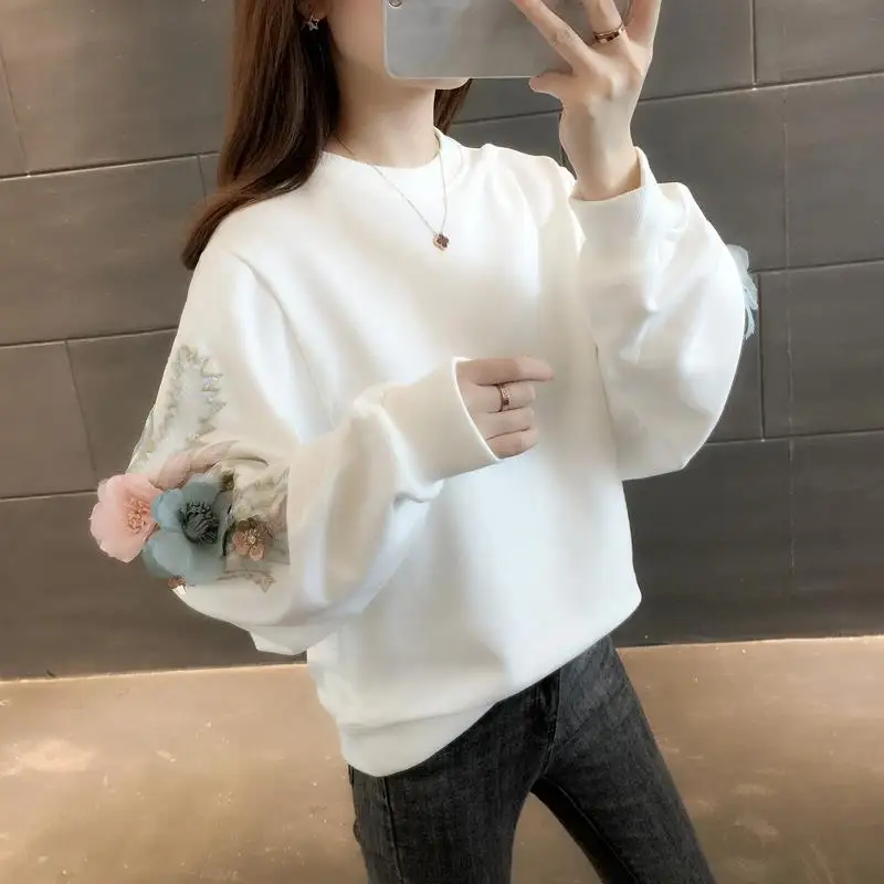 2026 Spring Women Fleece Hoodies Elegant Embroidered Flower Sweatshirt Korean Autumn Long Sleeve Hooded Female Pullovers Tops