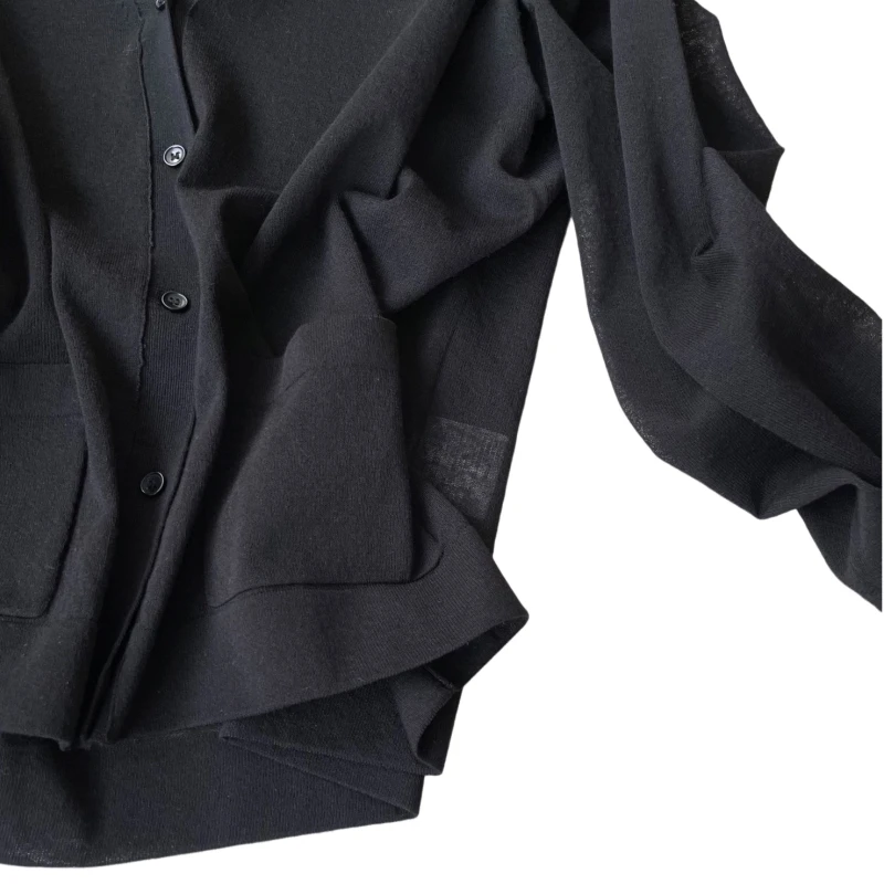 25 قميص نسائي على الطراز الأوروبي والأمريكي الشهير من الكشمير الدافئ للولائم الدافئة كل مباراة العنصر الملمس المتقدمA25281