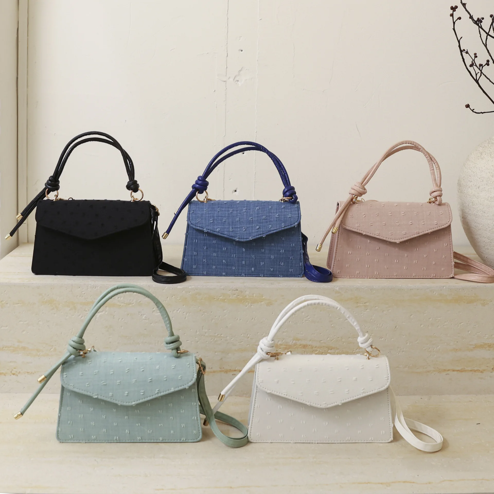 

2025 Summer Premium Square Handbag Womens Luxury Top Handle Shoulder Bag Minimalist Chic Crossbody Purse for Office Casual