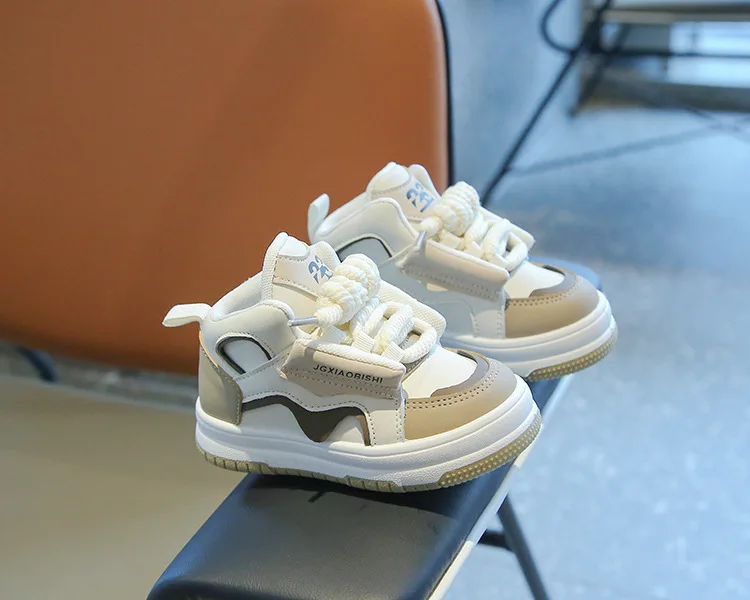2026 Neue Kinder-Sportschuhe für Frühling und Herbst – Trendige High-Top-Freizeitschuhe für Jungen und Mädchen – Modische Dopamin-Laufschuhe – Detail 15