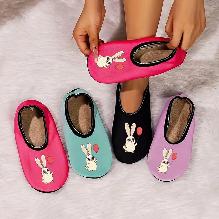 

Четырехсезонные носимые пары с мультяшным птичьим принтом и тонкой бархатной подкладкой, дышащие, высокоэластичные, противоскользящие тапочки для пола.