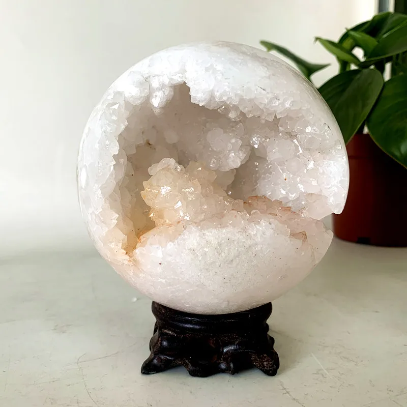 Natural Stone White Agate Geode Crystal Ball Druzy Sphere Room Decor Feng Shui Witchcraft  Reiki Spiritual Healing
