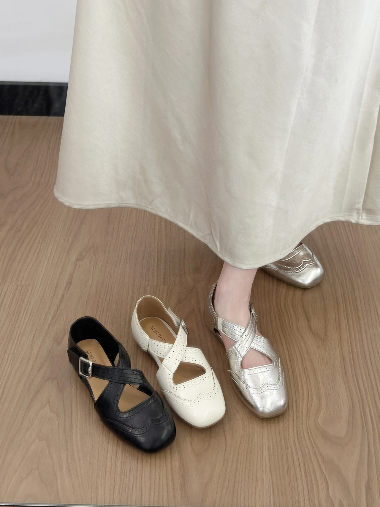 silver-mary-jane-flat-bottom-sandals-women's-2026-new-summer-versatile-ballet-style-slip-on-fashionable-with-hollow-out-design