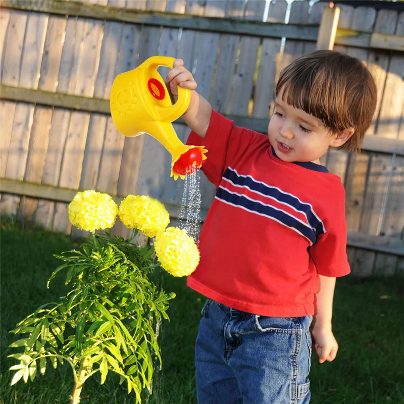 

BMBY-4PCS Plastic Watering Cans Chicken Watering Garden Play Watering Cans Kids Beach Bath Watering Cans Random Color Durable