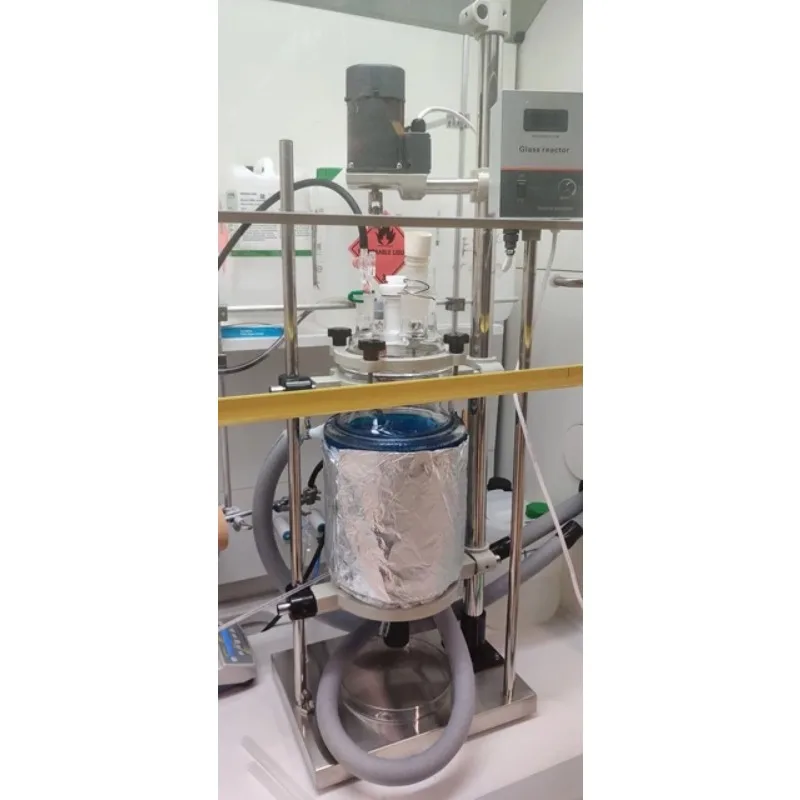 China Factory Supply 5 L Jacketed Glass Reactor Elevating Glass Reactor