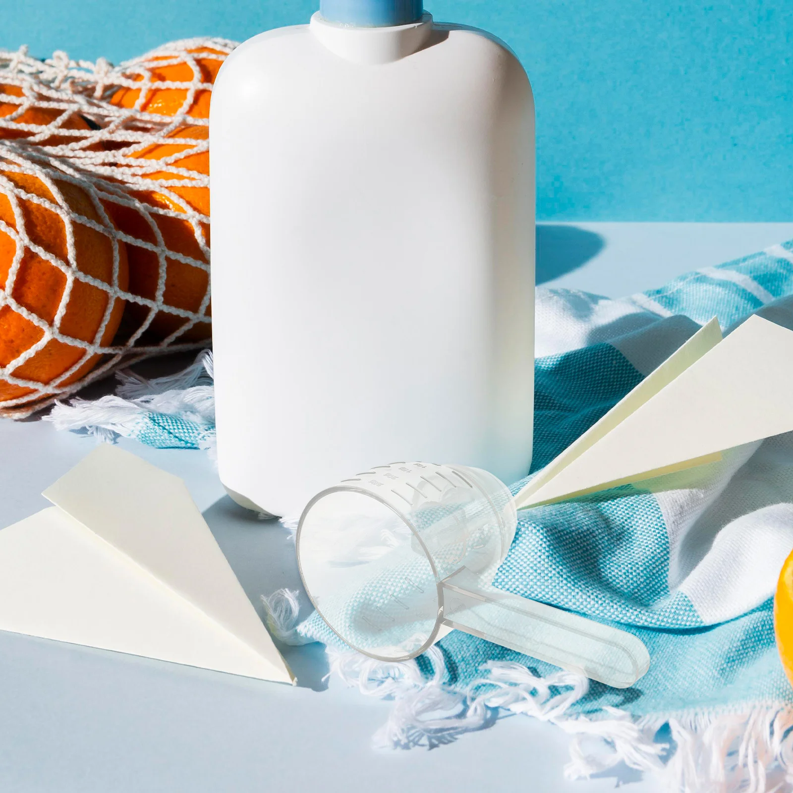 ملعقة قياس متعددة الوظائف، تصميم مدمج مقاوم للانسكاب لملء زجاجات المياه المسبقة لمسحوق البروتين