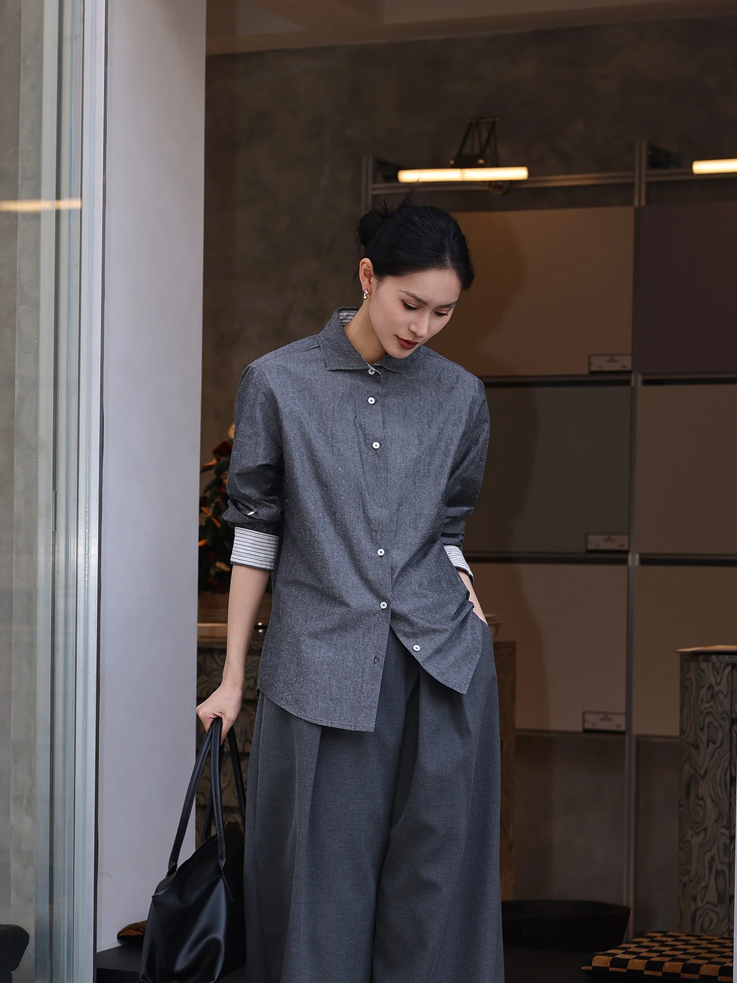 

JIEJI Zhang Qi Spring Summer Silk Linen Minimalist Color Block Sleeve Collar Shirt Grey Outerwear Casual Loose Fit Women's Shirt