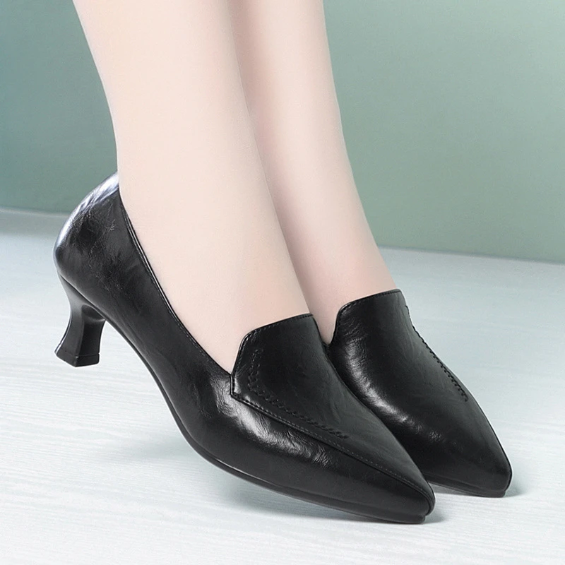 

Leather Pointed Toe Kitten Heel Pumps Slip On Low Heel Office Work Shoes Soft Leather Formal Business Casual Ladies Dress Shoes