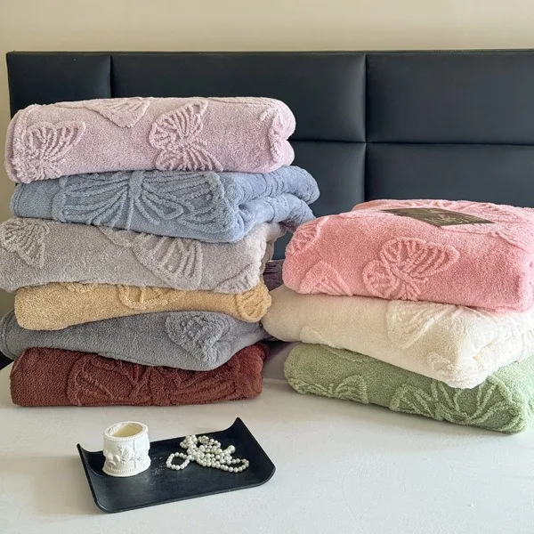 Tafu Velvet Pure Color Jacquard Multifunctional Jacquard Butterfly Cover Blanket Is Comfortable Soft and Simple