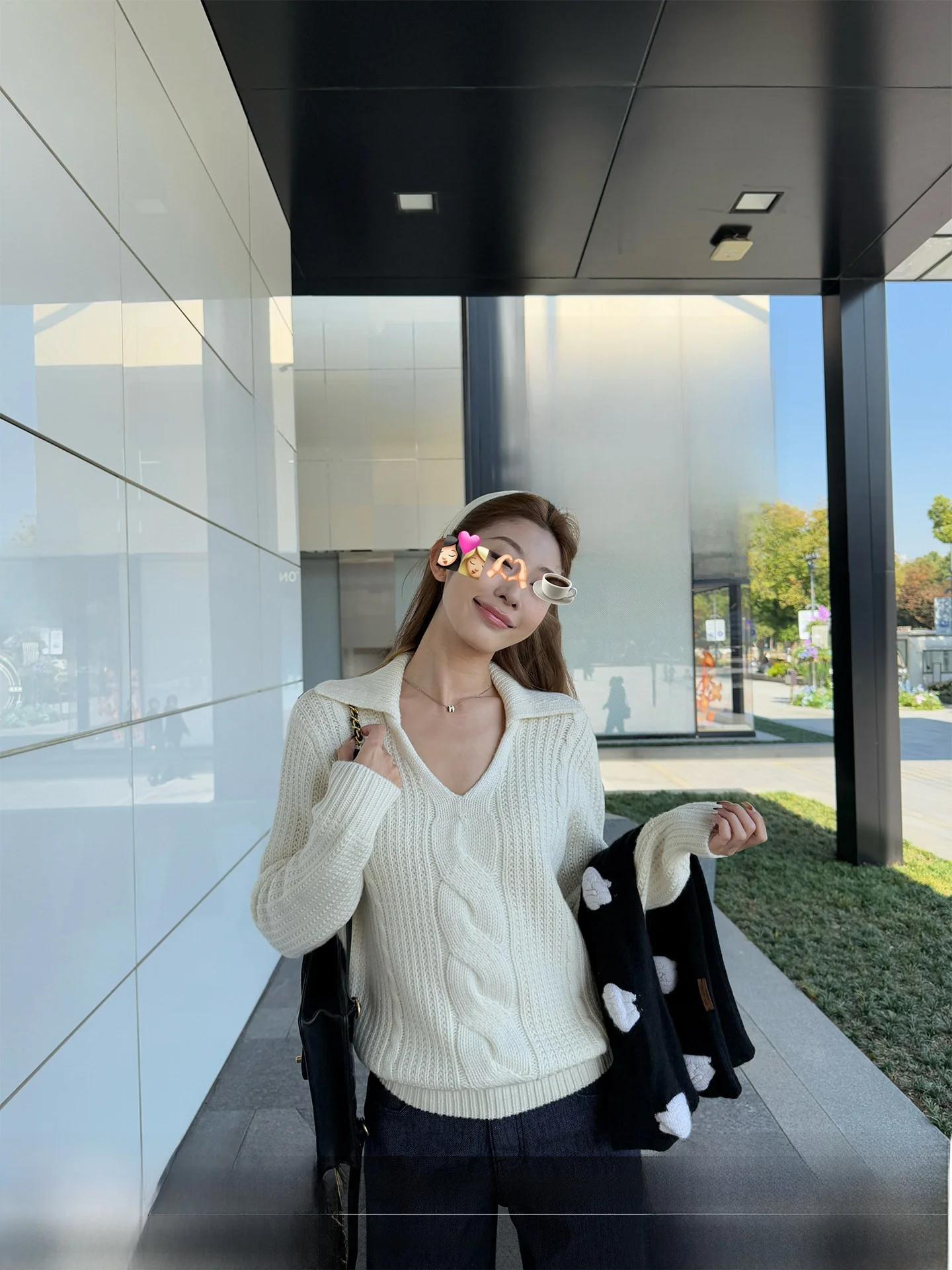 

Женский мягкий вязаный свитер 4PRIL с V-образным вырезом, декором из кисточек и узором «косы», зимний топ для повседневной носки, прямой крой, длинный рукав, стандартная посадка