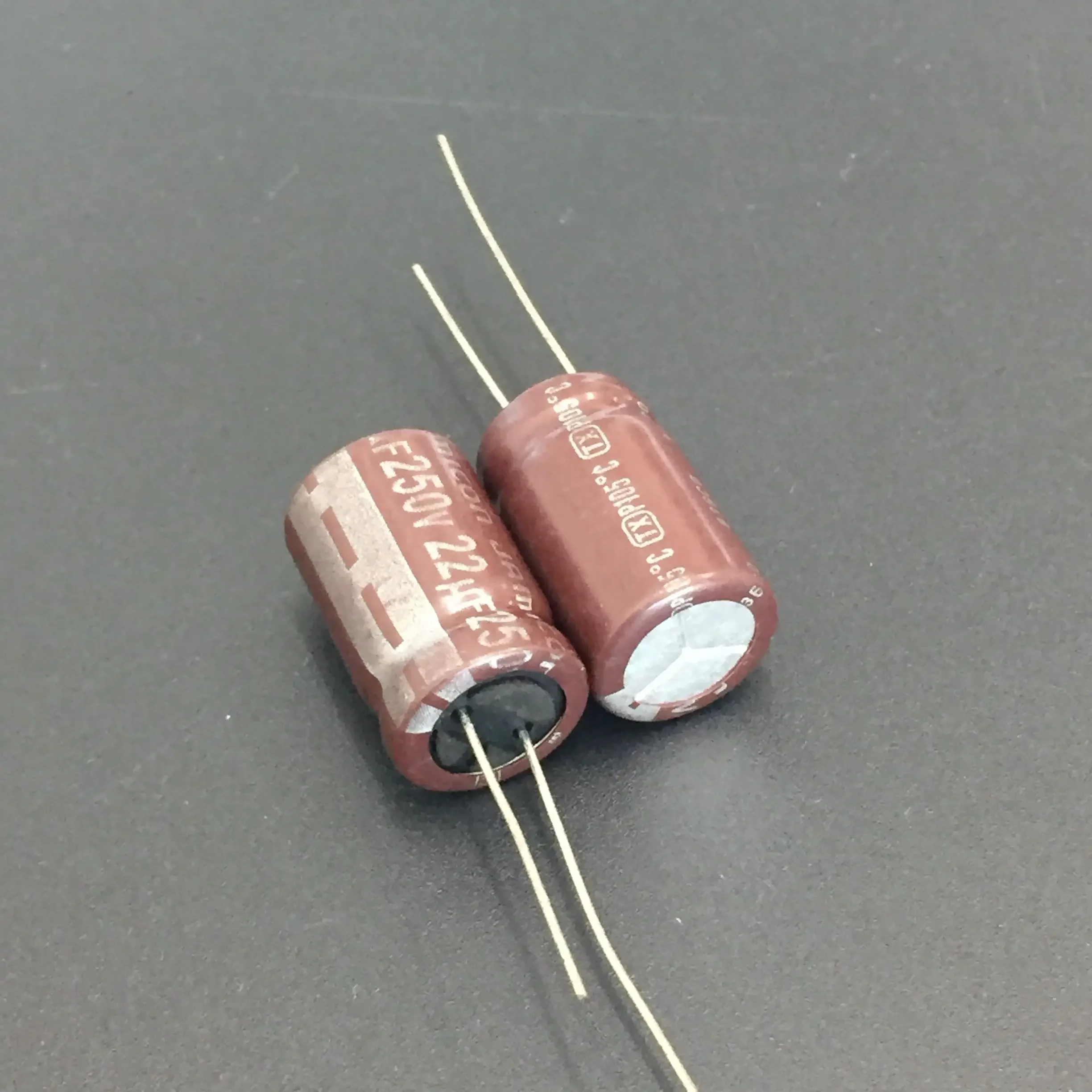 5pcs/50pcs 22uF 250V JAMICON TX Series 12.5x20mm High Quality 250V22uF Aluminum Electrolytic capacitor