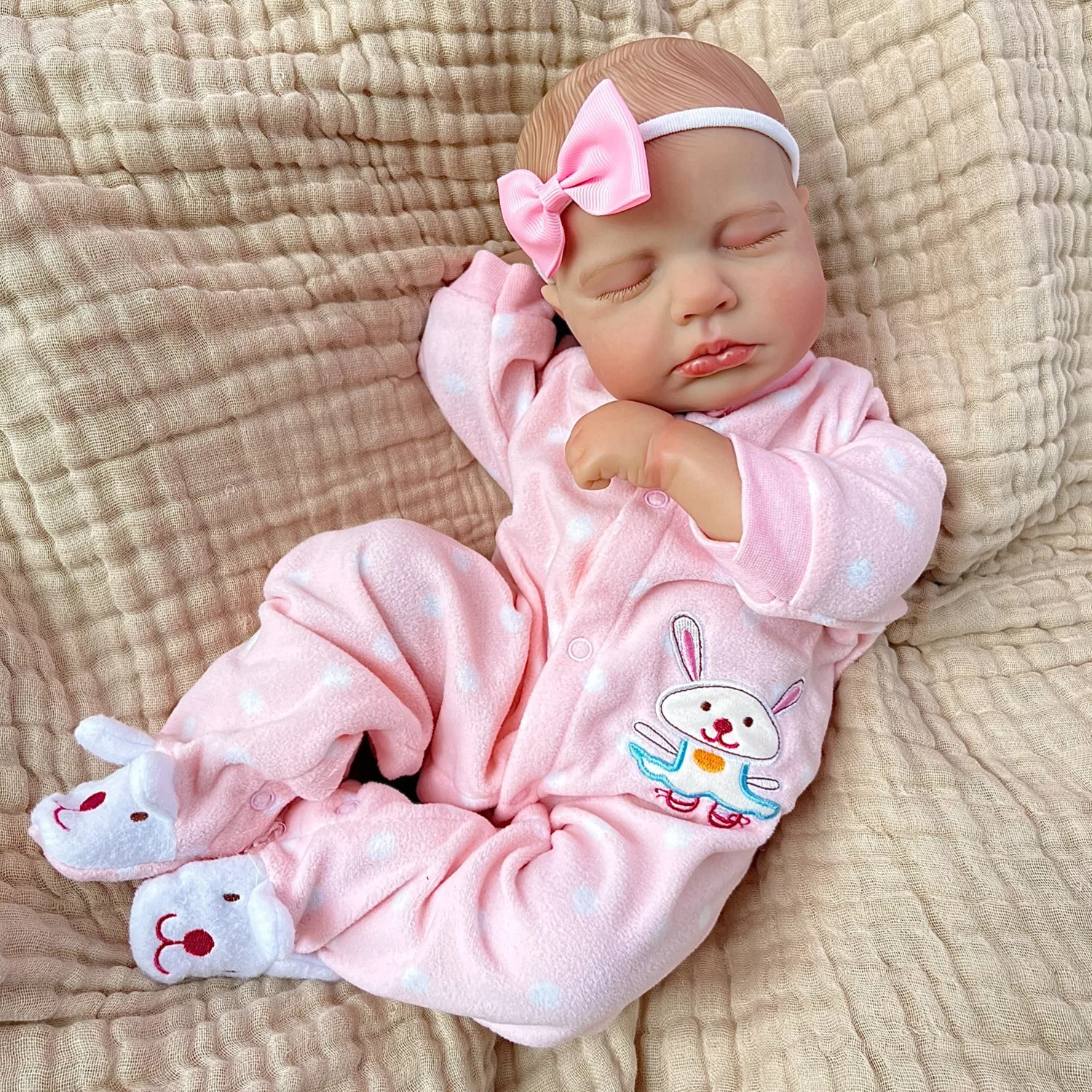 BZDOLL 48 CM Realistyczna 19-calowa Lalka Reborn Śpiąca z Materiałowym Ciałem, Lalka z Skórą 3D, Realistyczny Prezent Urodzinowy dla Dzieci