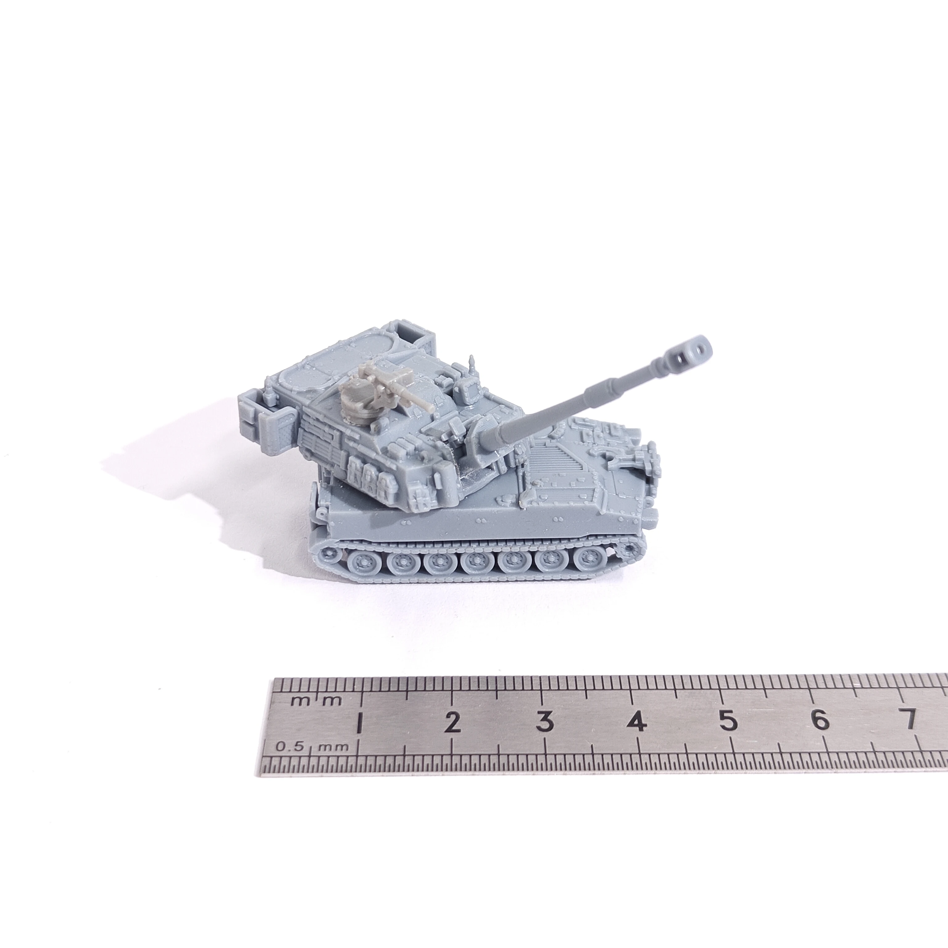 1/144 Scale M109 A6 155mm Artillery System unpainted miniatures reisn model kits