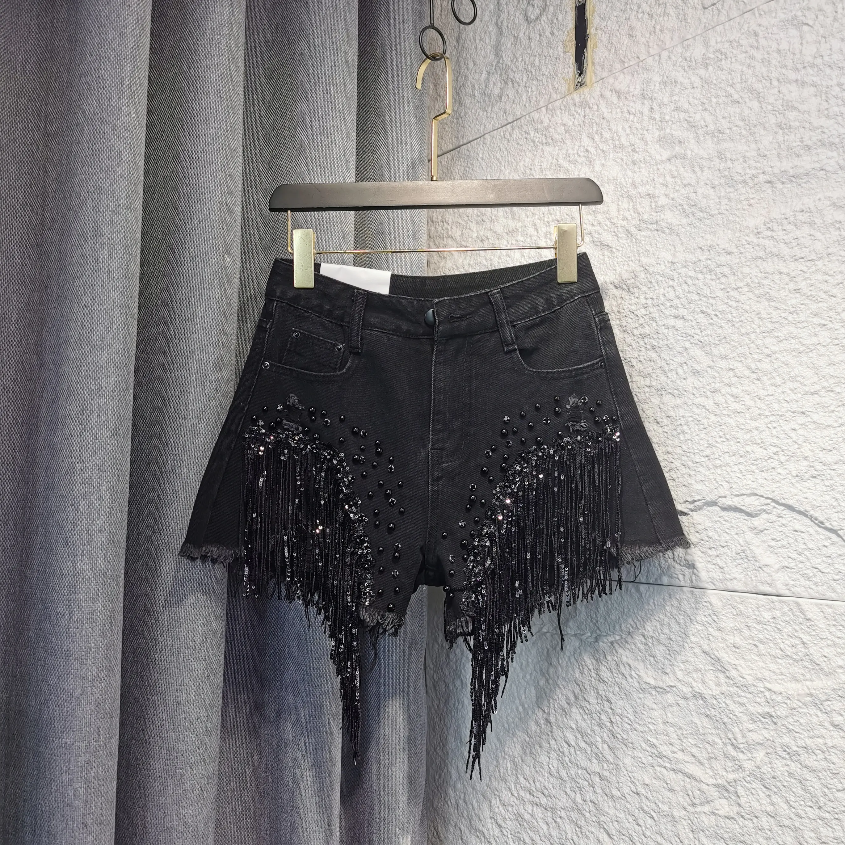 

Женские джинсовые шорты с высокой талией, украшенные стразами и бахромой, широкие, А-силуэт, летние, новинка 2026 года, трендовые, в стиле High Street