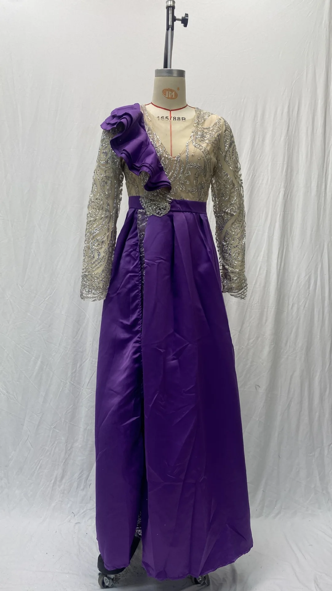 เซ็กซี่ซาติน A-Line ชุดราตรีชุดราตรีหรูหราภาพลวงตาคอยาวแขน Sweep Train Appliques Ruffles 2025 ฟรีที่กําหนดเอง