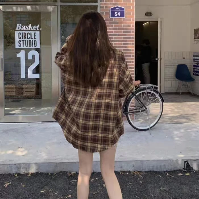 เสื้อโค้ทผู้หญิงลายสก็อตทรงหลวม สไตล์ลำลอง สำหรับฤดูใบไม้ผลิและฤดูใบไม้ร่วง แขนยาว ปกเสื้อแบบคลาสสิก ติดกระดุม แนวเรโทร