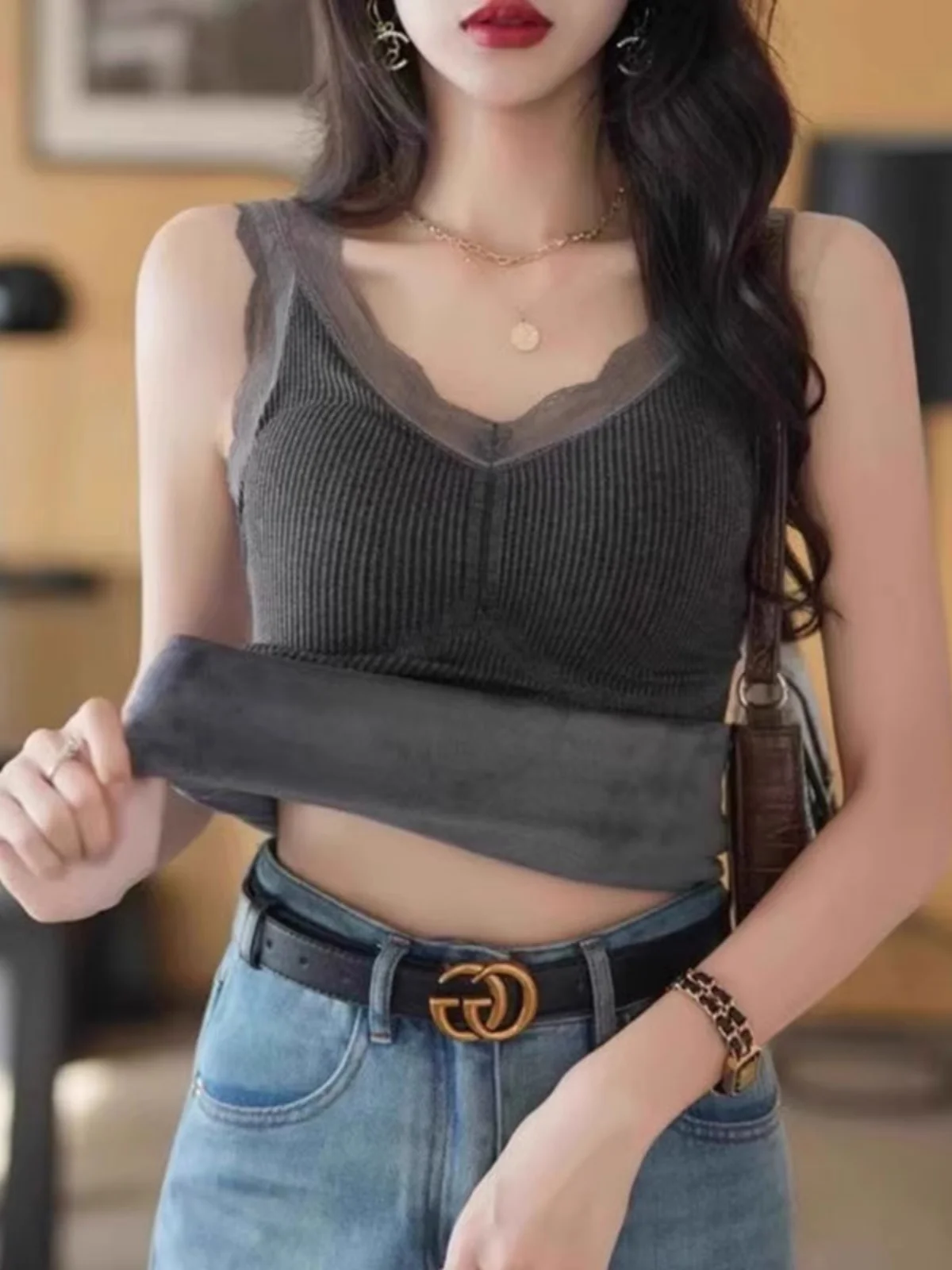 Women's Thickened Fleece Lined Lace  Strap Vest V-Neck Warm Underwear Integrated Velvet Strap Chest Pad Base Layer Inner ...