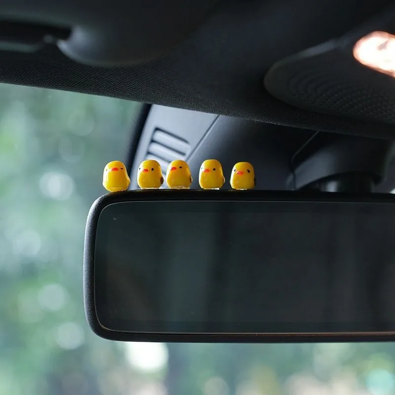 5Pcs Cute Mini Ducks Dekoracja wnętrza samochodu Automatyczne lusterko wsteczne Ozdoby na deskę rozdzielczą Dla kobiety Mężczyzna Prezent Akcesoria samochodowe