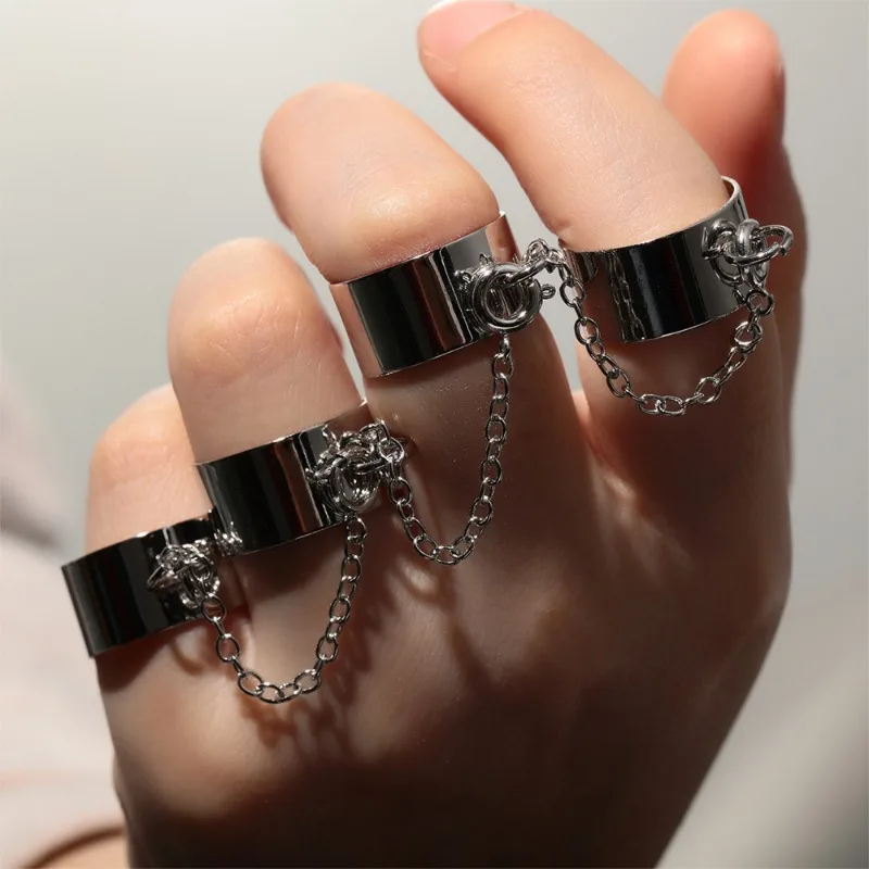 Alloy Finger Rotate Rings for Women Men Ins Black Punk Gothic Cosplay Party Adjustable Chain Ring Cool Bracelets Unisex Jewelry