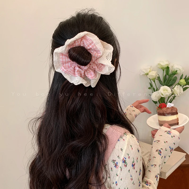 Sweet Ballerina Plaid Lace Scrunchie for Women - Cute and Elegant Hair Accessory.