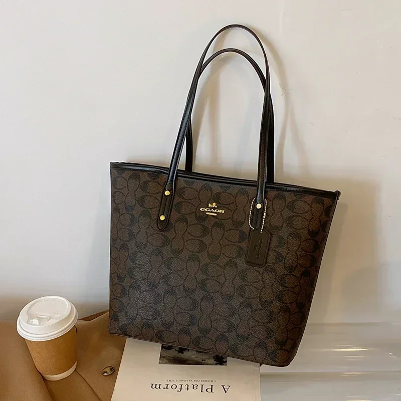 

High-End Designer Paris Fashion Backpack Bag Vintage Inspired Large Capacity For Men And Women Trendy