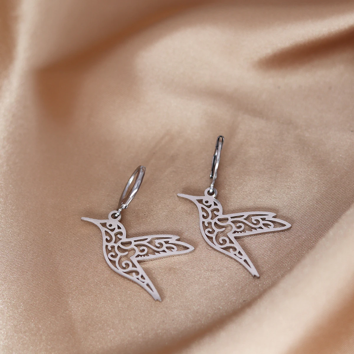 CHENGXUN Hollow Flying Bird Earrings Animal Pendant Hoop Earring Simple Jewelry Birthday Party Gifts for Women Men