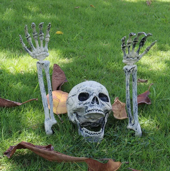 Decorazioni da Giardino a Tema Scheletro di Halloween - Pali a Forma di Teschio e Mano per Casa, Giardino, Feste e Eventi a Tema Fantasma
