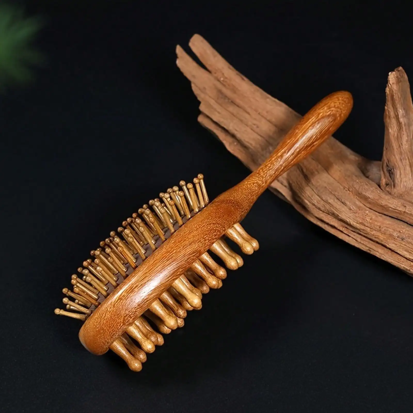 

1pc Sandalwood Comb - Fashionable Anti-Static Scalp Massage Brush With Round Teeth, Suitable For All Hair Types, Essential For Home Use And Hair Care | Fashionable Comb | Wooden Handle