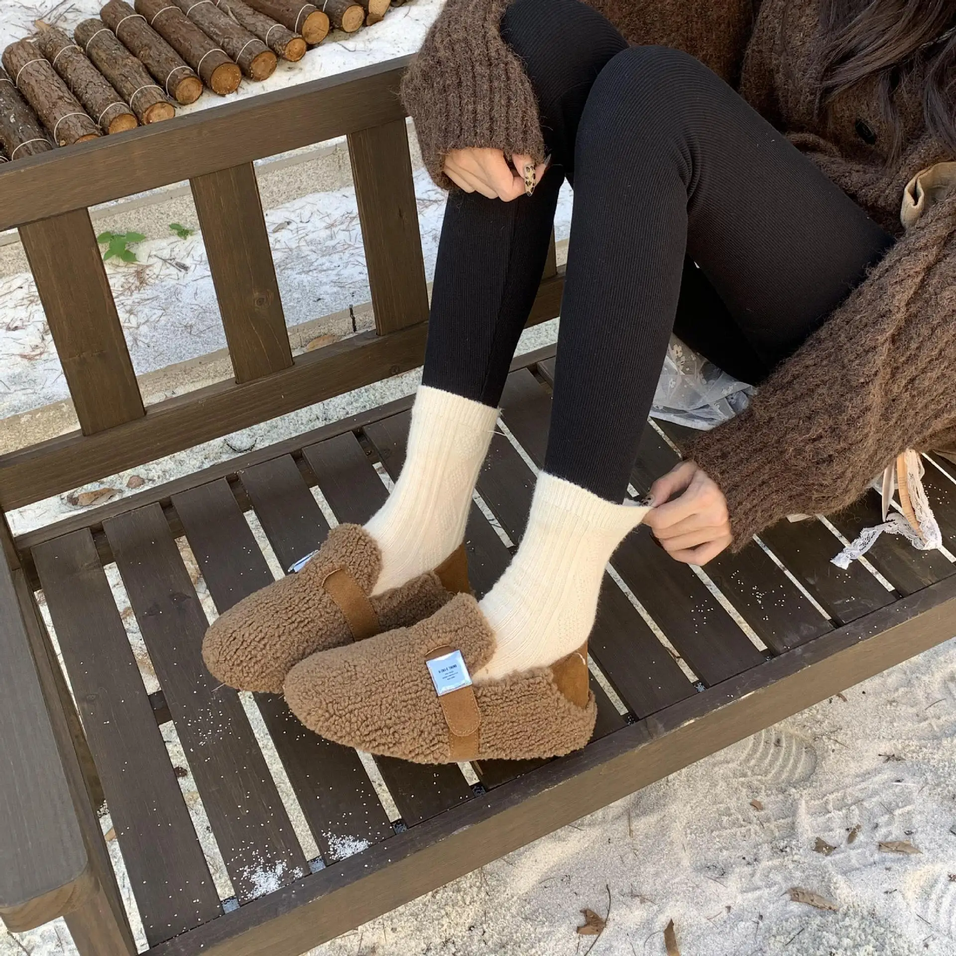 Sapatos mulher apartamentos casuais tênis femininos dedo do pé redondo outono deslizamento-on vestido novo inverno outono confortável deslizamento em mocassim fretwork assim