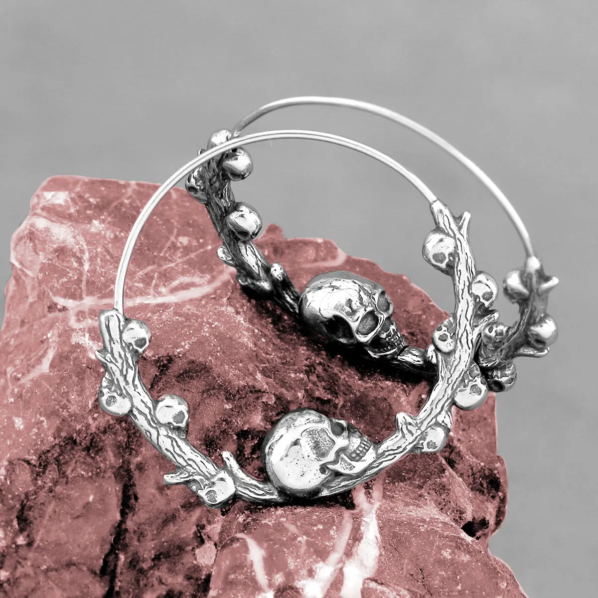 New Creative Skull Hoop Earrings Men Women Hip Hop Rock Biker Accessories Vintage Viking Simple Stainless Steel Earrings