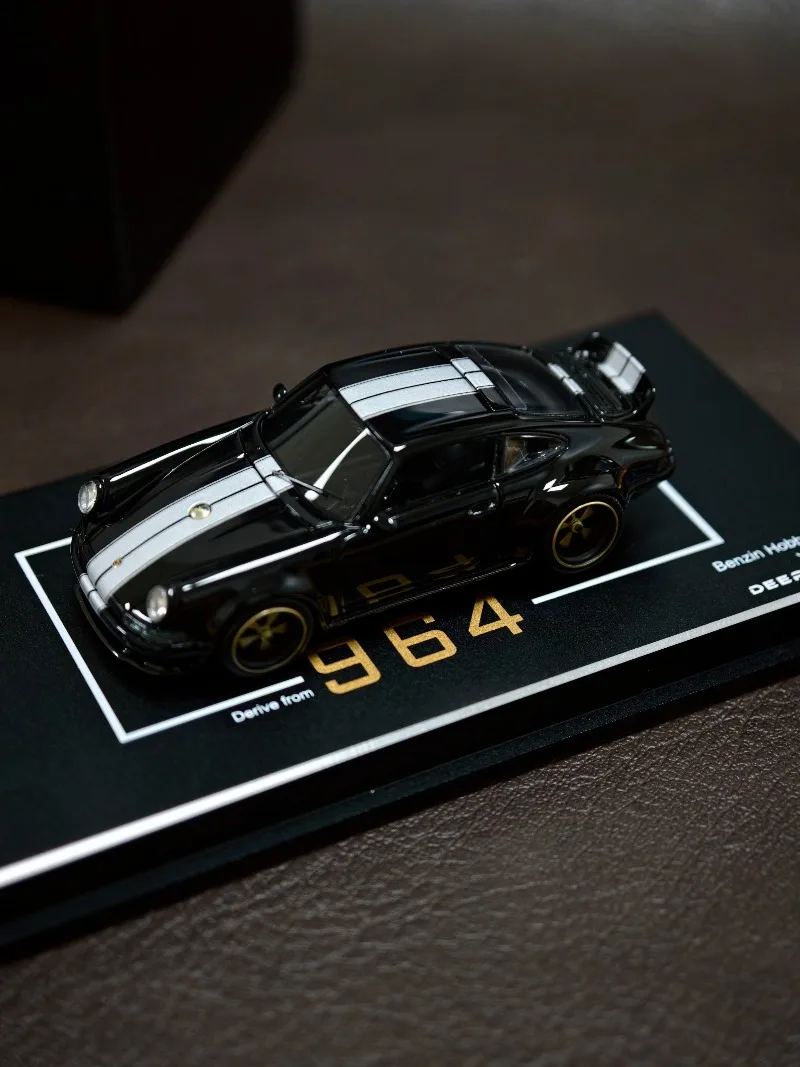 In Stock 1: 64 911 964 Custom Resin Car Model Die-Cast Static Car Model Creative Decoration Item Holiday Gift