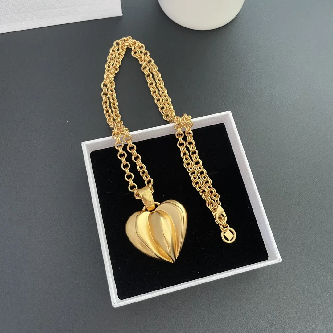 Vintage Designer Brand Brass Plated 24K Gold Large Heart Pendant Necklace Women Top Quality Luxury Jewelry Trend