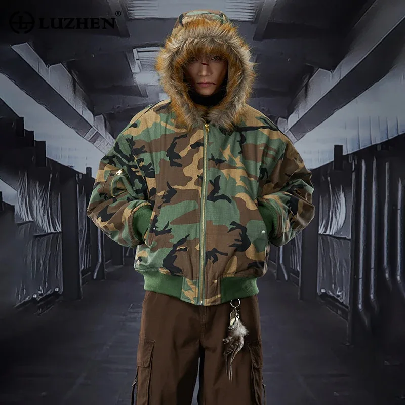 LUZHEN Thickened 2026 Winter Fashion Faux Fleece Brushed Liner Fur Hooded Padded Coat Men Camouflage Printed Parka Jacket JY9176
