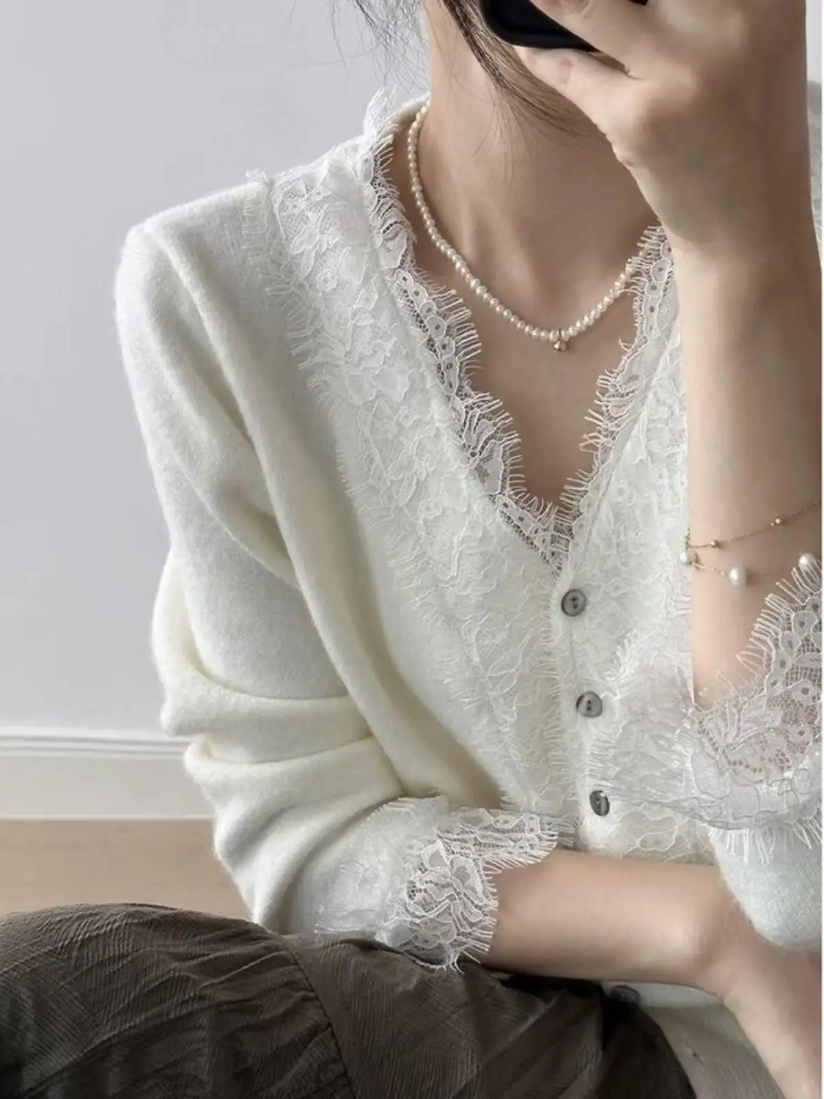 Women's Lace Trim V-Neck Wool Knitted Open Cardigan Slim Fit Long Sleeve Soft Style Autumn Base Shirt Outerwear Coat